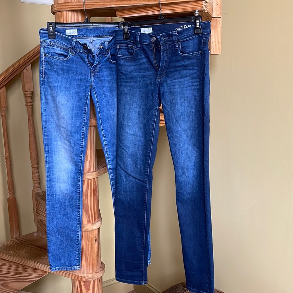 Bundle of 2/GAP Slim Straight 26r AND Always Skinny 26/2-